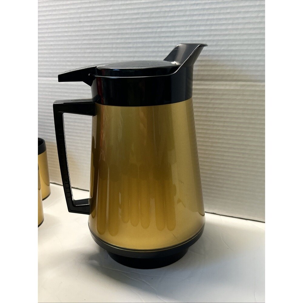 Vintage West Bend Thermo Serv Coffee Carafe Set with 10 Mugs Gold Black 1970’s - Picture 6 of 11